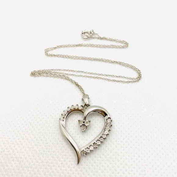 925 Sterling Heart Necklace Pendant with 5 Diamonds Fine Jewelry